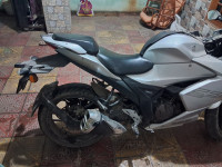 Mat Platina Silver Suzuki Gixxer SF 250