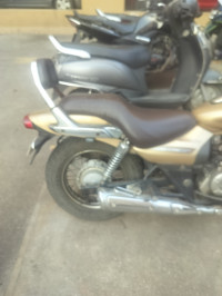 Bajaj Avenger Cruise 220