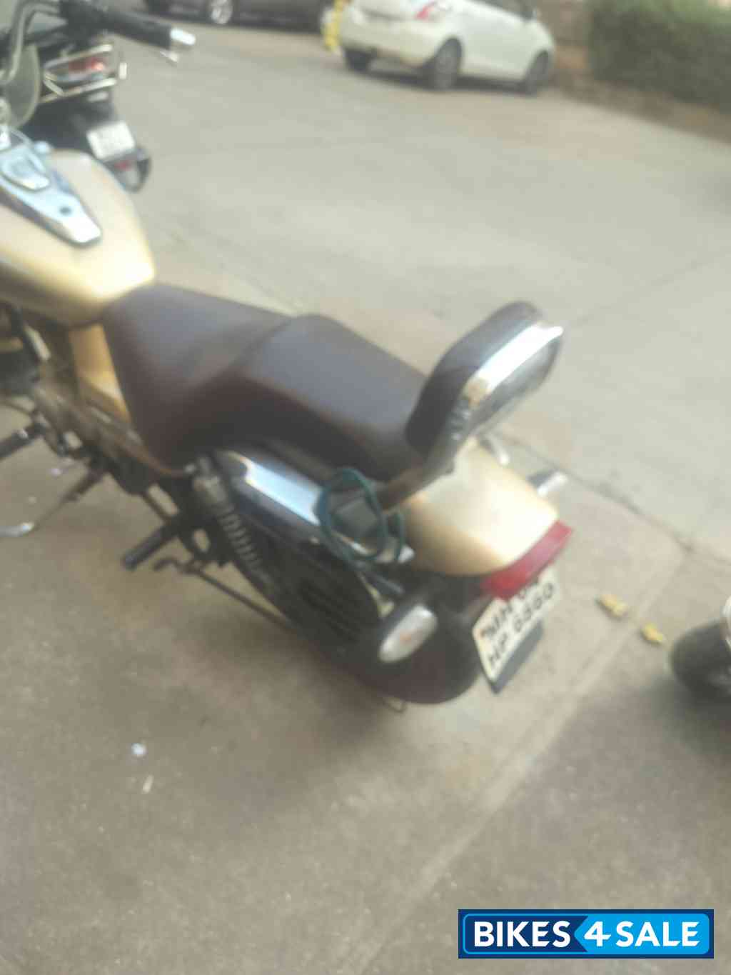 Bajaj Avenger Cruise 220