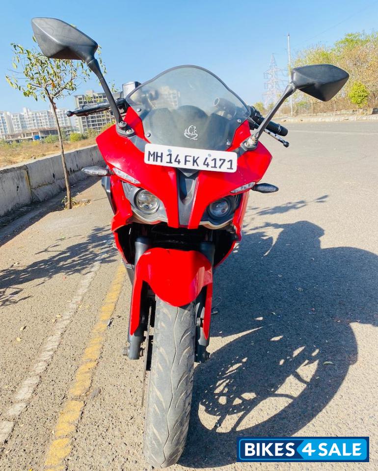 Bajaj Pulsar RS 200 ABS
