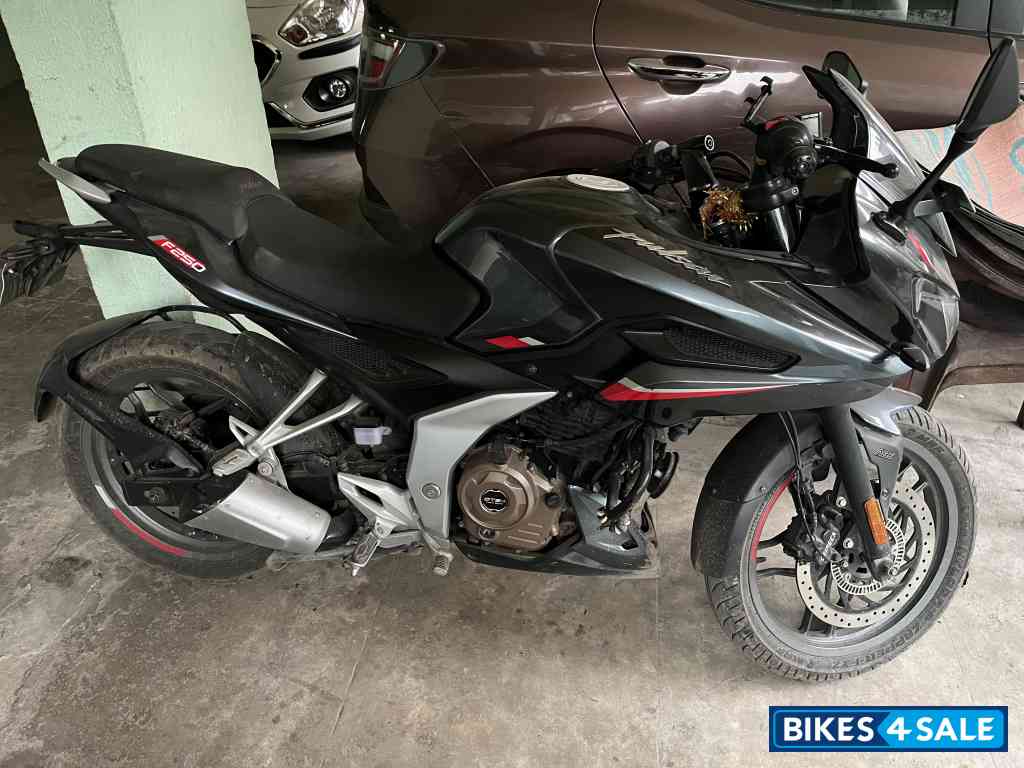 Grey Bajaj Pulsar F250