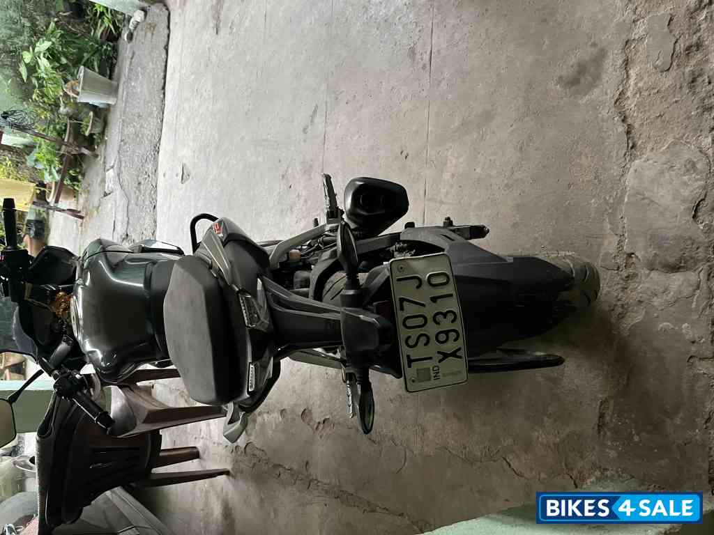Grey Bajaj Pulsar F250
