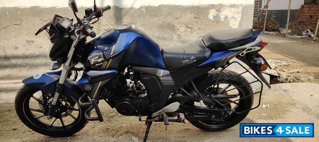 Yamaha FZ FI V2