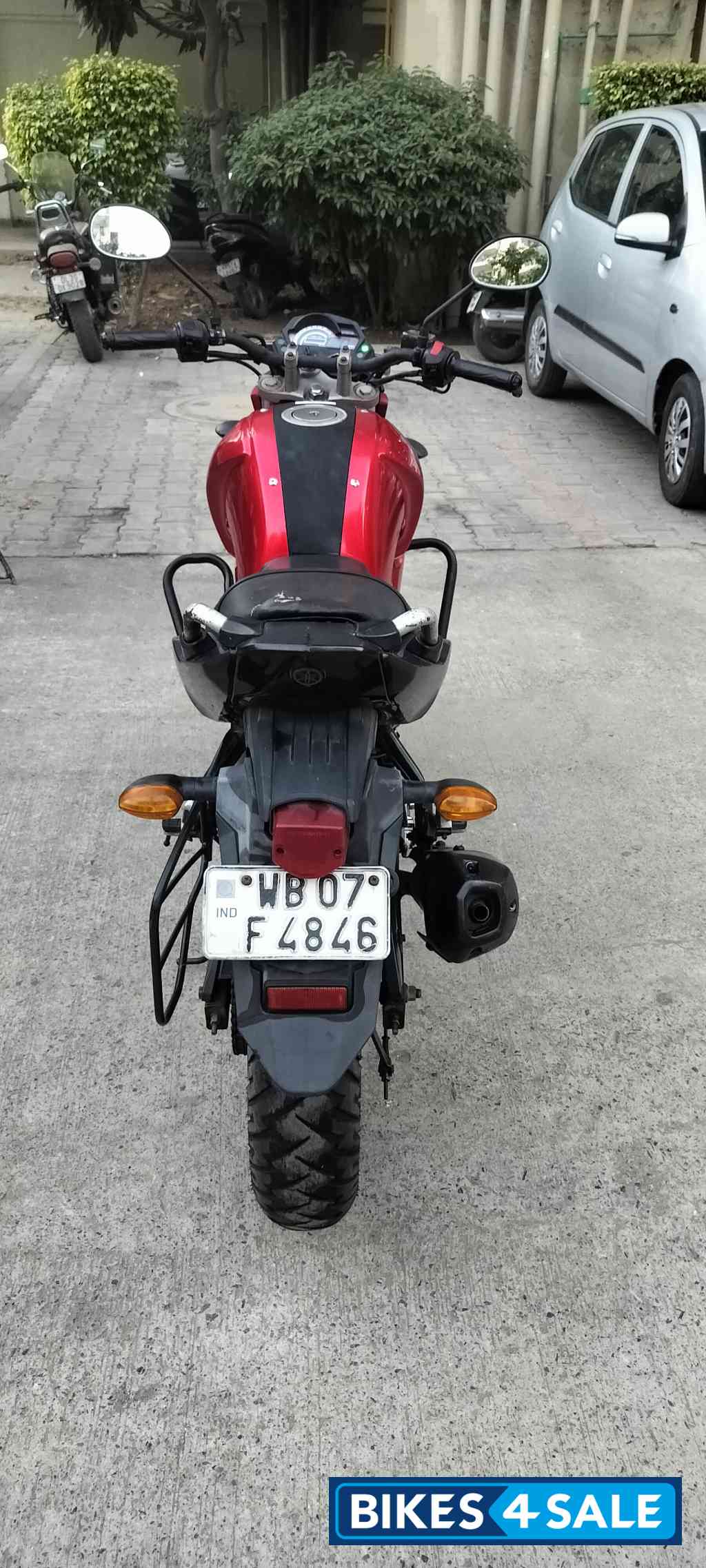 Red Yamaha FZ16