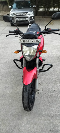 Red Yamaha FZ16