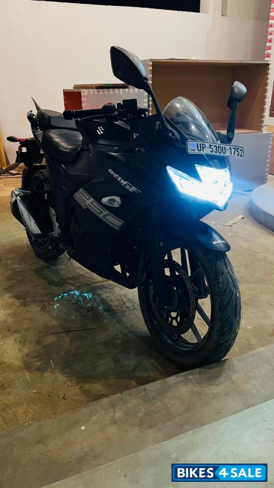 Suzuki Gixxer SF 250 BS6