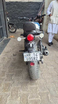 Royal Enfield Hunter 350 Metro