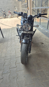 Royal Enfield Hunter 350 Metro