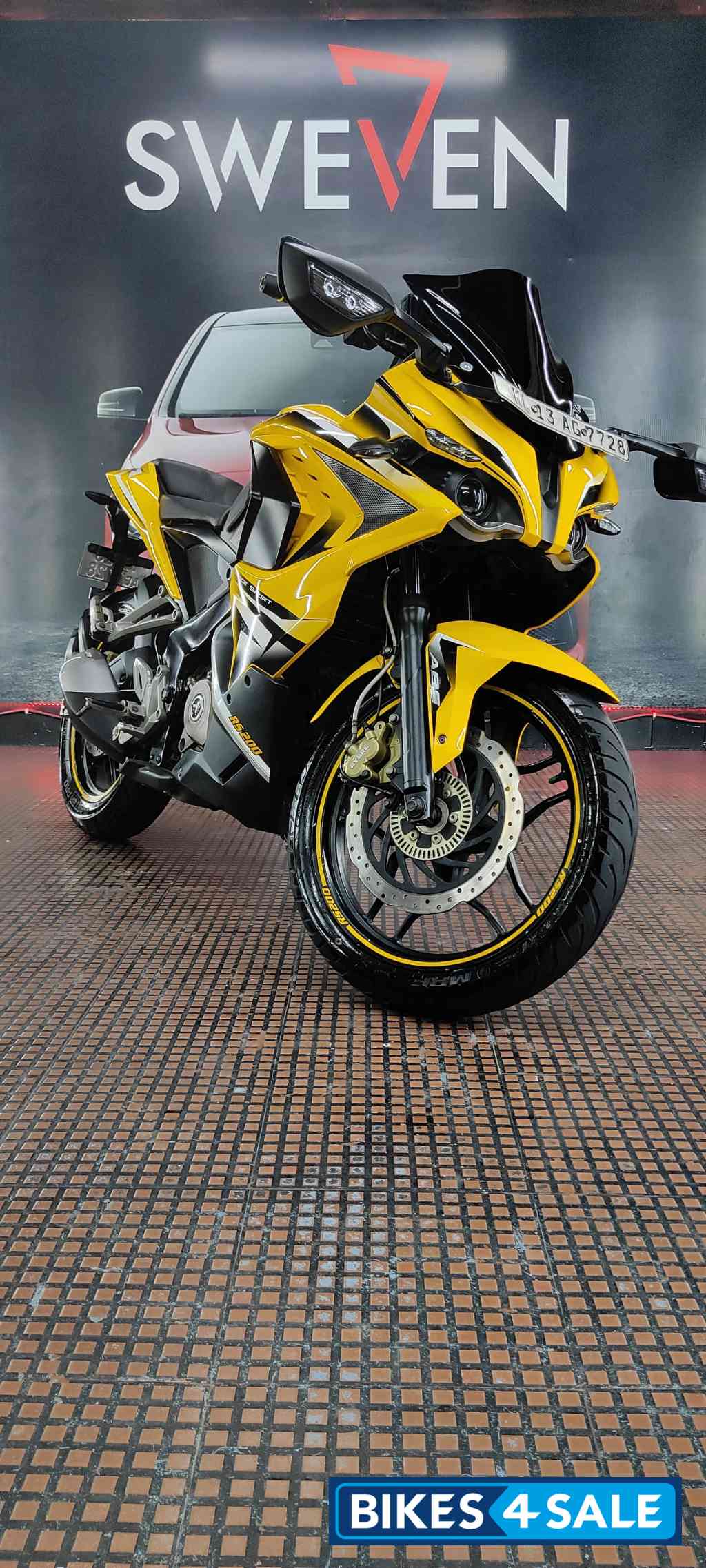 Yellow Bajaj Pulsar RS 200 ABS