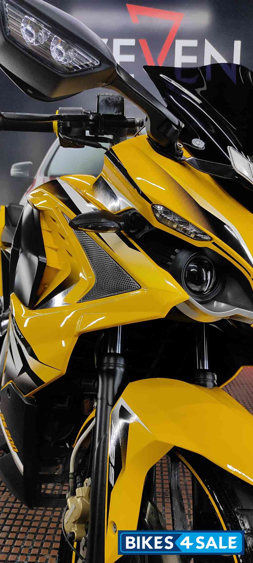 Yellow Bajaj Pulsar RS 200 ABS