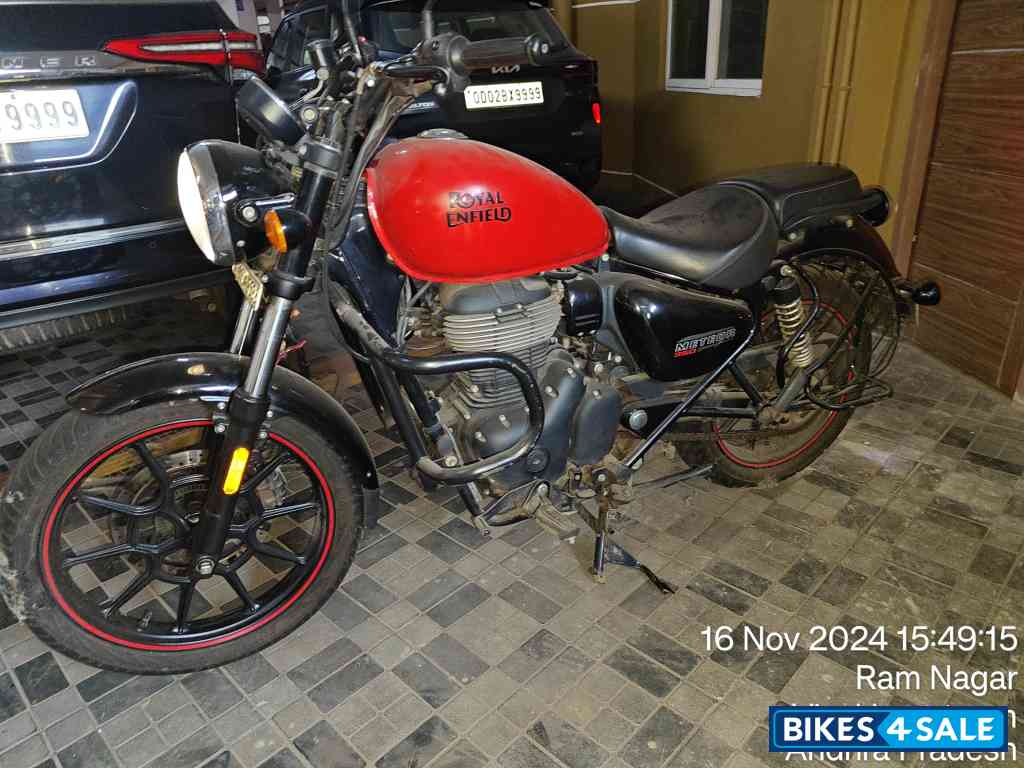 Cherry Red Royal Enfield Meteor 350