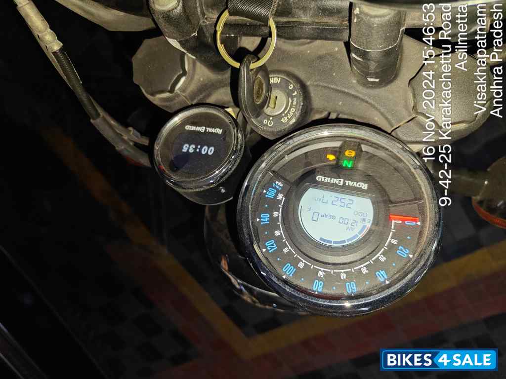 Cherry Red Royal Enfield Meteor 350