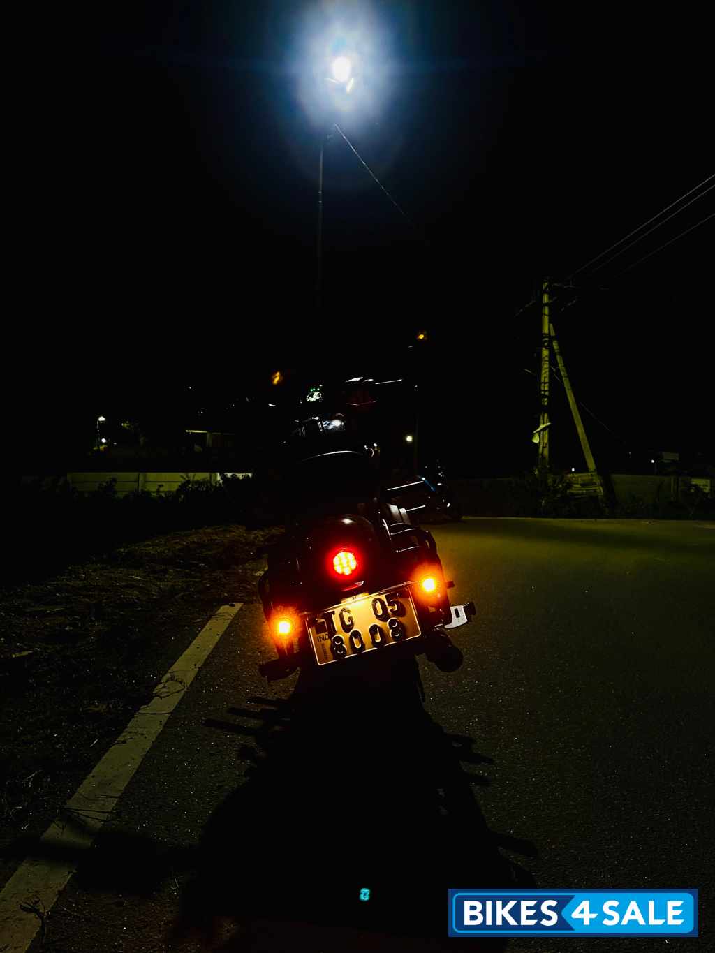 Black Mirror (chrome) Jawa 42 Bobber Black Mirror