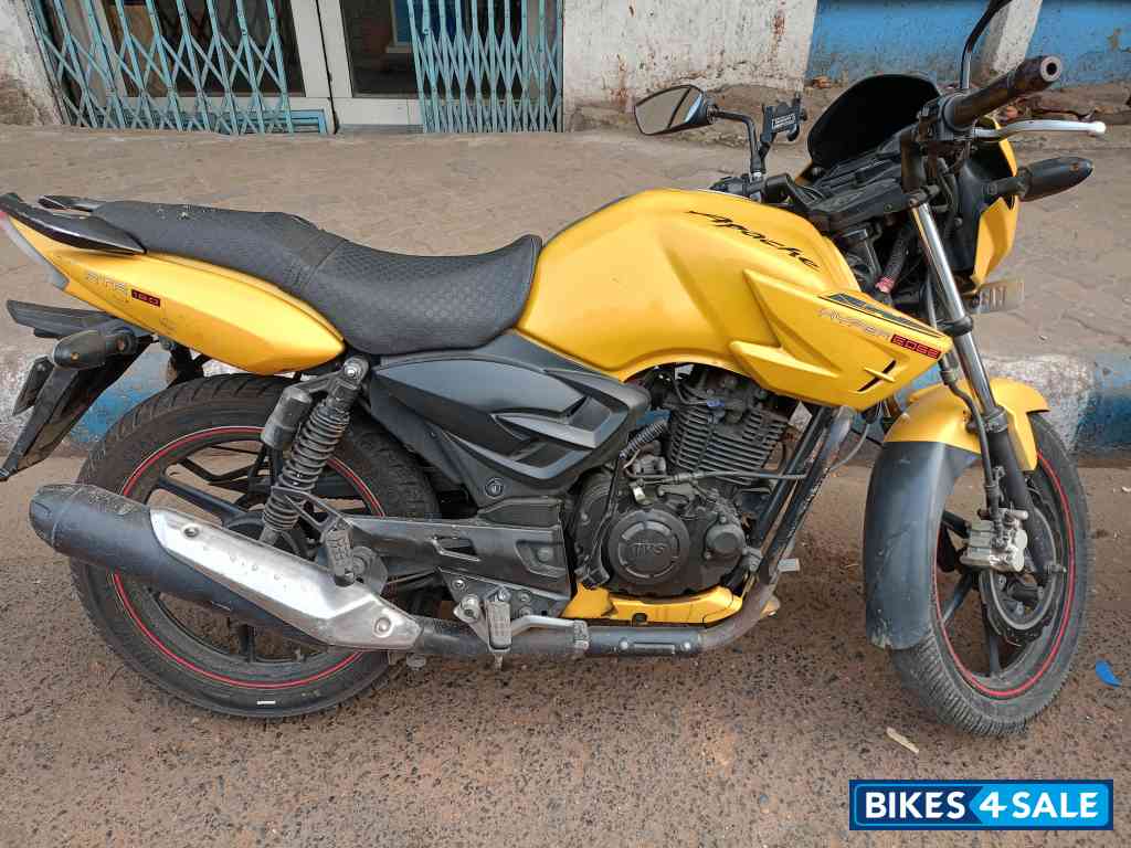 Yellow TVS Apache RTR 160
