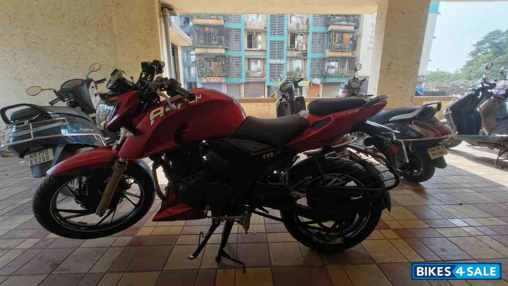 TVS Apache RTR 200 4V