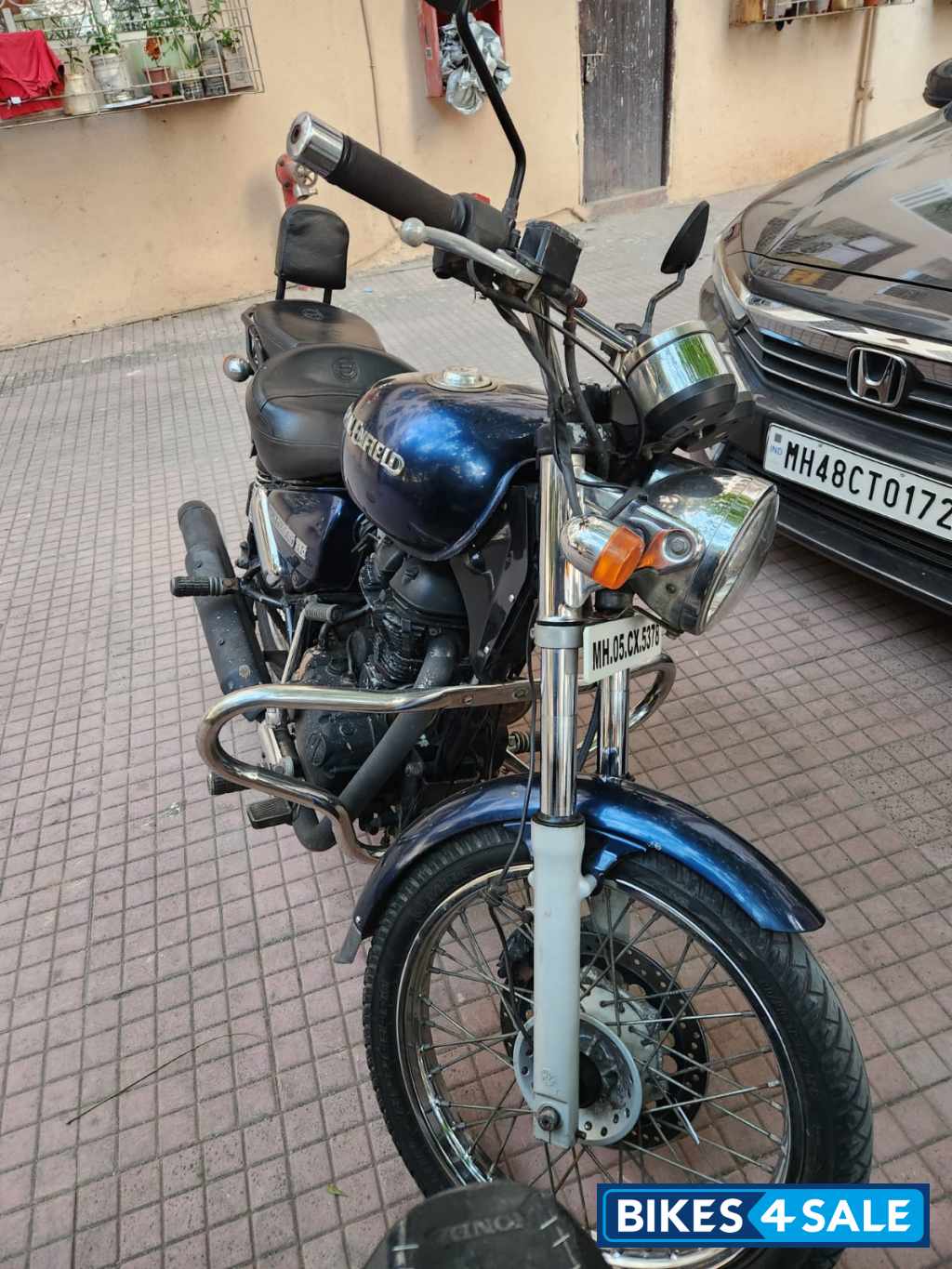 Marin Blue Royal Enfield Thunderbird