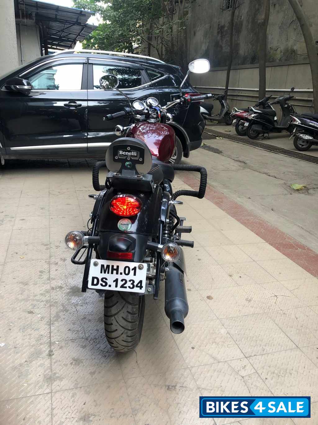 Red Benelli Imperiale 400
