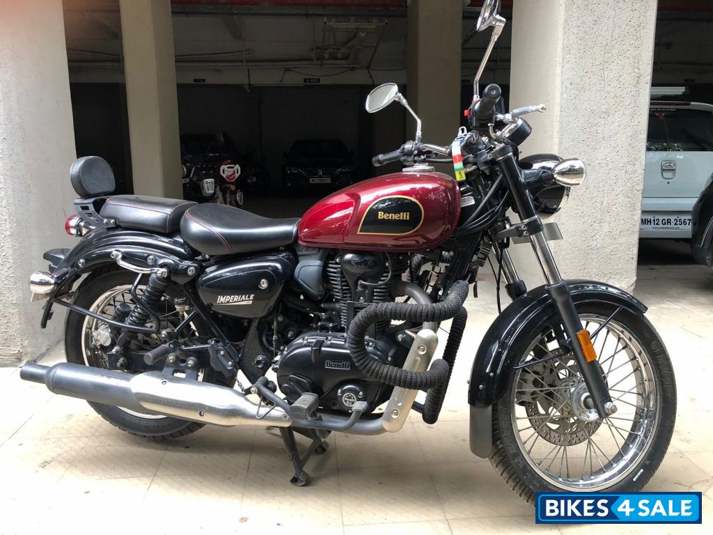 Red Benelli Imperiale 400