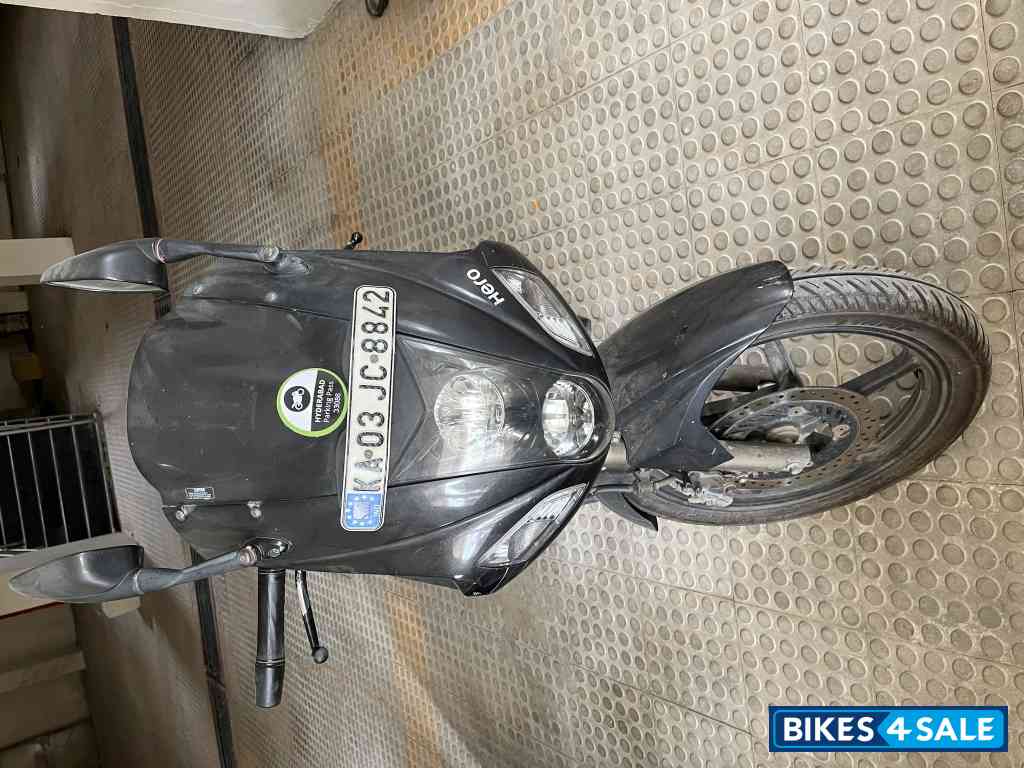 Black Hero Karizma R