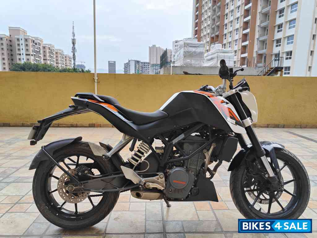 KTM Duke 200