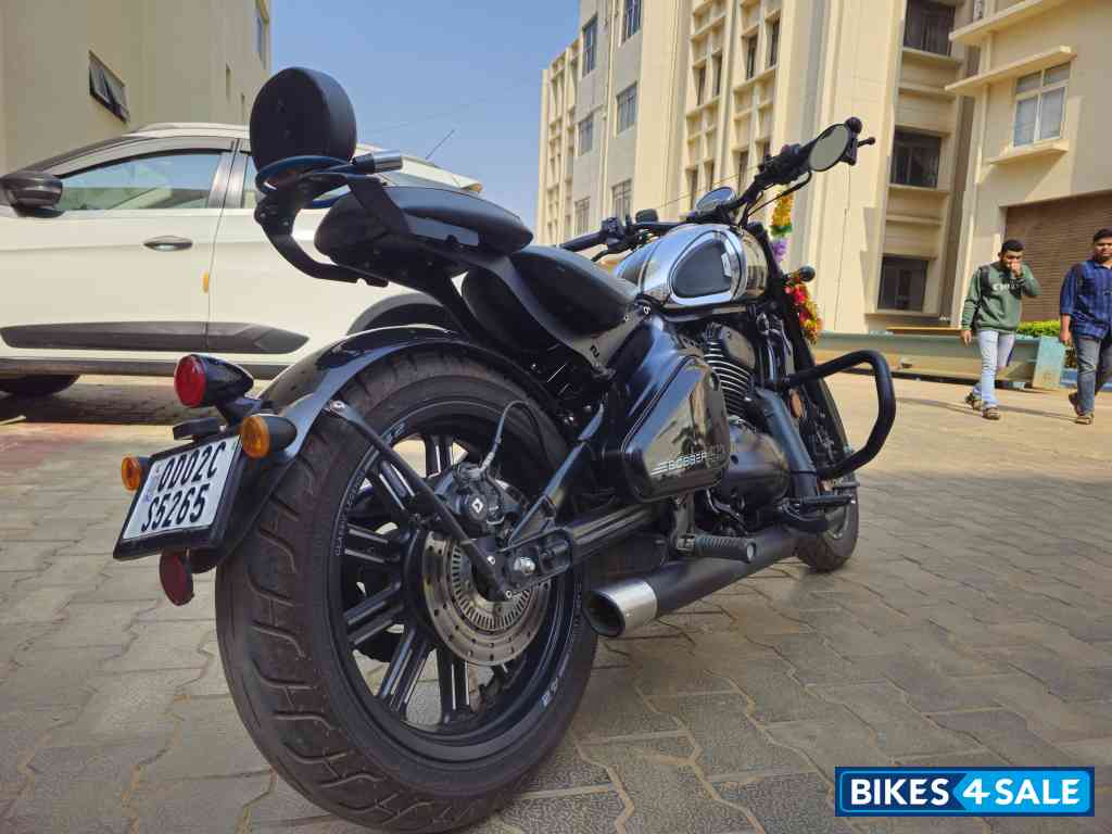 Chrome Jawa 42 Bobber Black Mirror