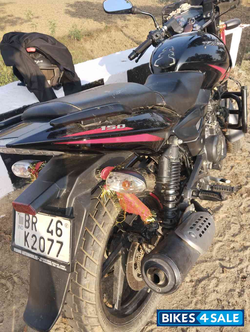 Red Black Bajaj Pulsar 150 Twin Disc BS6 Red Black Bajaj Pulsar 150 Twin Disc BS6