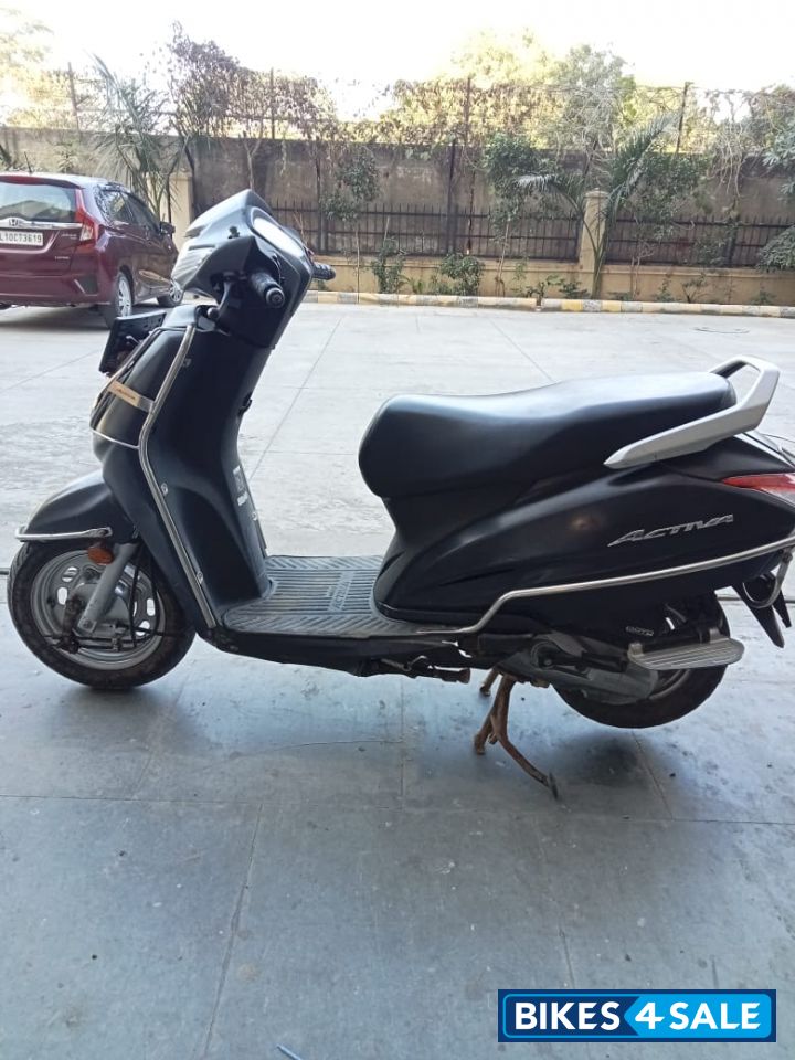 Grey Honda Activa 6G Dlx