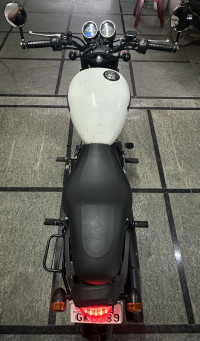 White Royal Enfield Thunderbird X 350