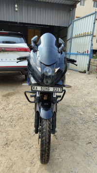 Bajaj Pulsar 220F