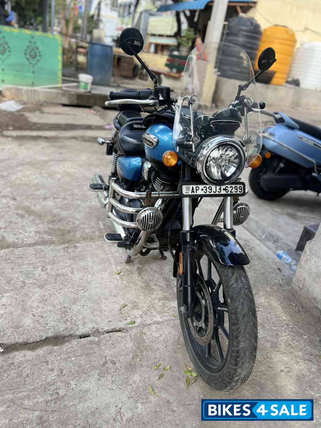 Navi Blue Royal Enfield Meteor 350