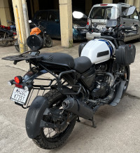 Yezdi Adventure Matte