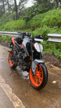 KTM Duke 200 2024