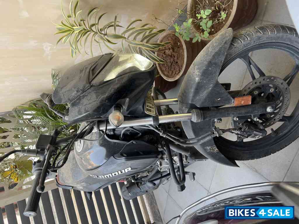 Black Hero Glamour BS6