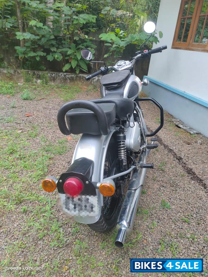 Royal Enfield Classic 350