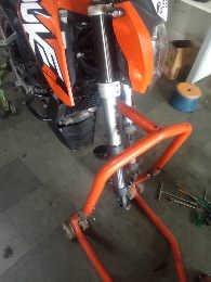 Orange KTM Duke 200