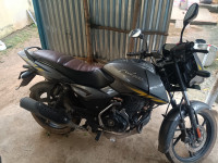Bajaj Pulsar 125 Neon Disc Single Seat