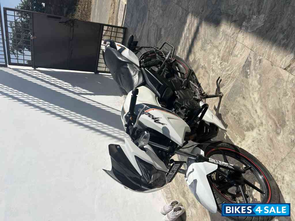 TVS Apache RTR 160 2020