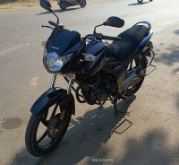 Black Suzuki GS 150R