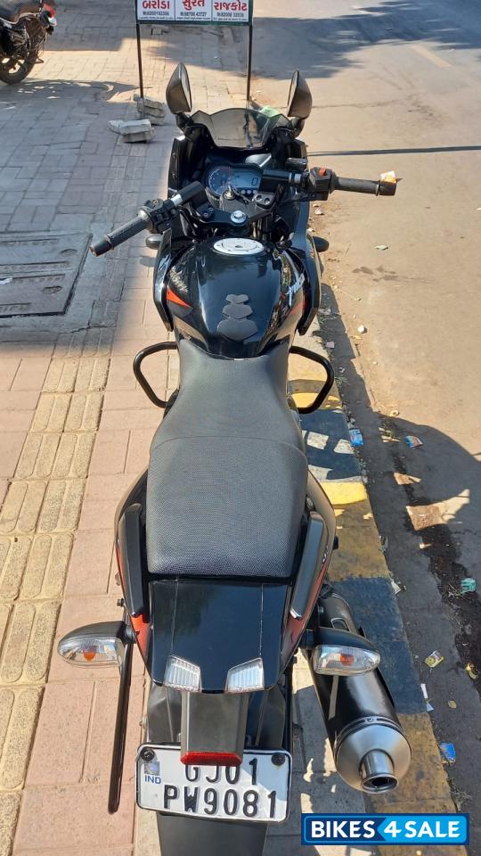 Bajaj Pulsar 220F