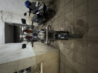 Black Bajaj Avenger Street 160 BS6