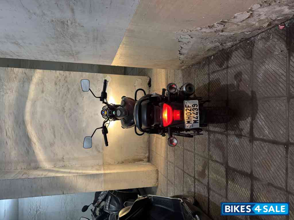 Black Bajaj Avenger Street 160 BS6
