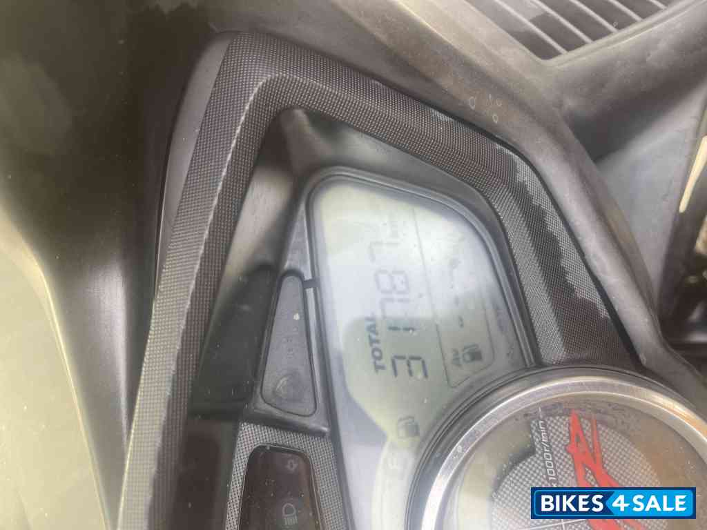 Black Hero Karizma ZMR