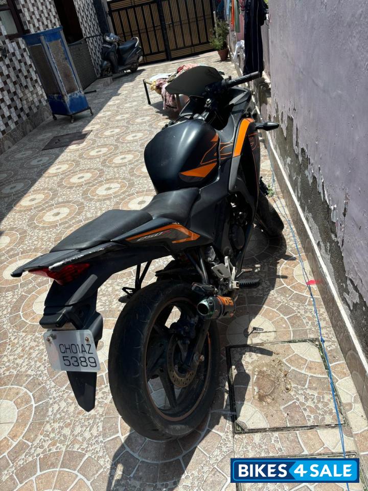 Honda CBR 150R Honda CBR 150R