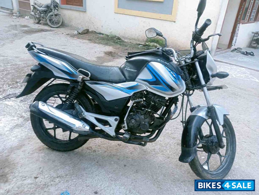 Bajaj Discover 125