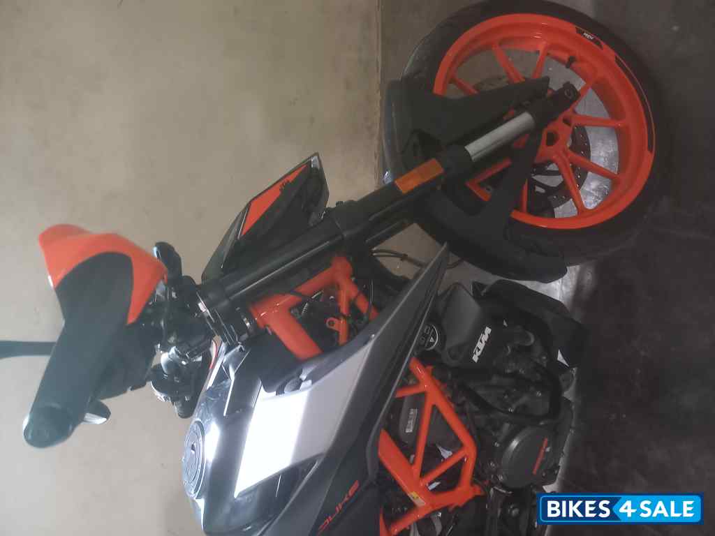KTM Duke 390 BS6