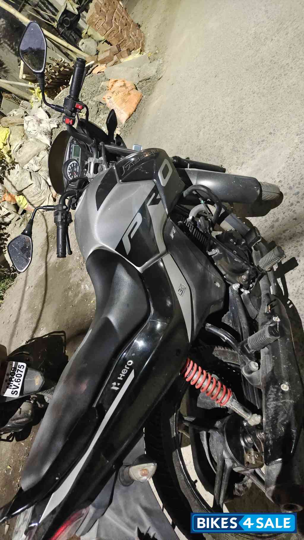 Grey Black Hero Passion Pro BS6