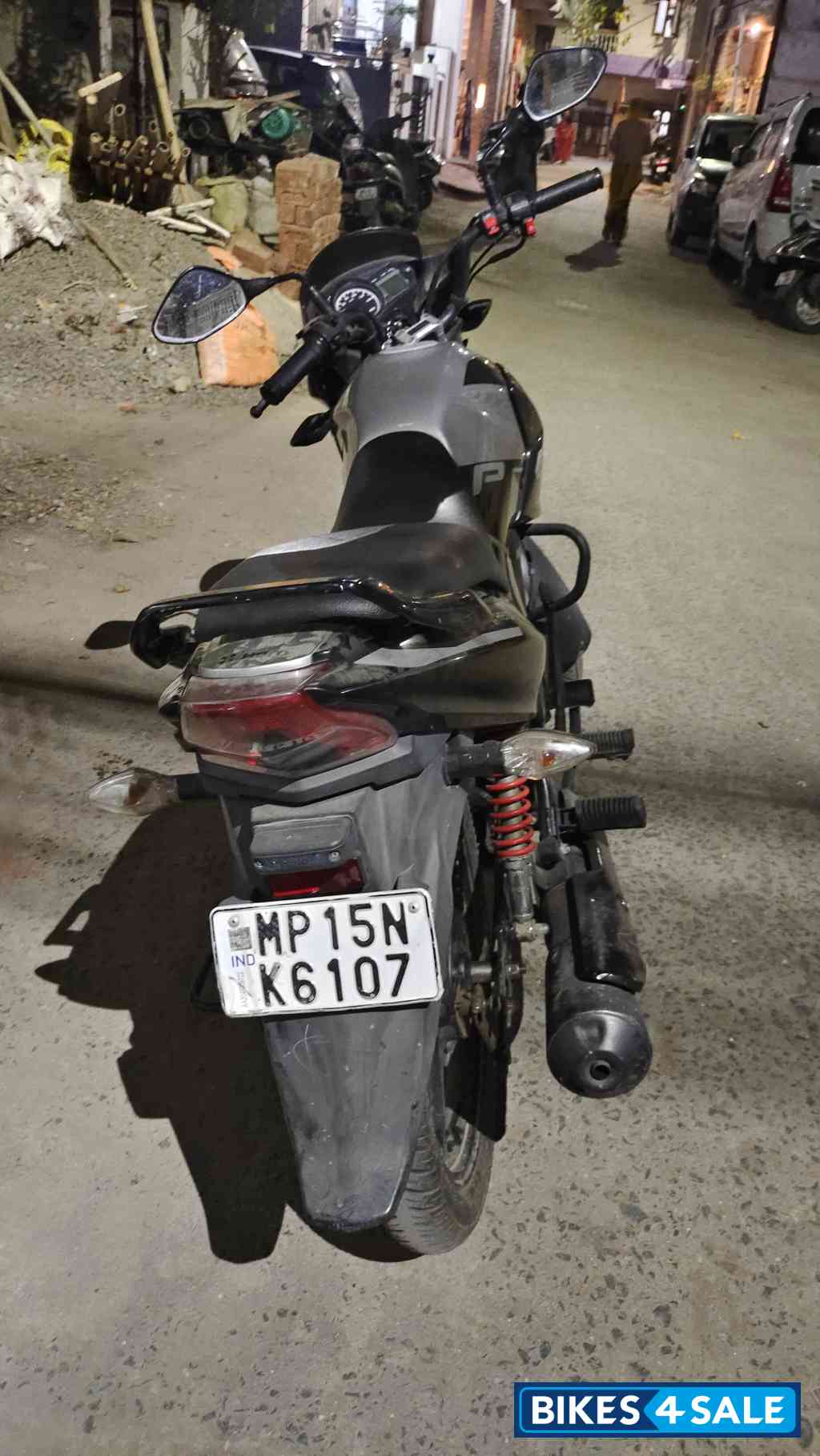 Grey Black Hero Passion Pro BS6