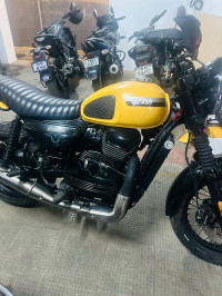 Yezdi Scrambler Single Tone