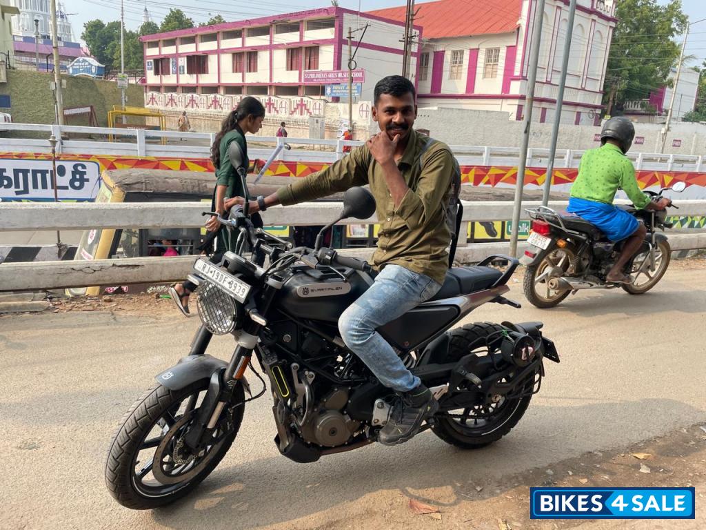 Husqvarna Svartpilen 250 2022