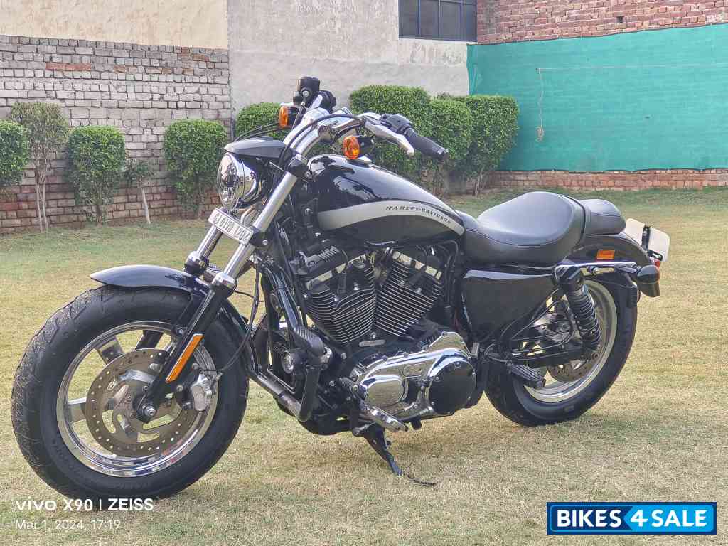 Harley Davidson 1200 Custom 2020